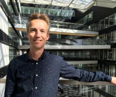 Dette billede illustrere Anders K. Knudsen er Plastindustriens nye miljøkonsulent