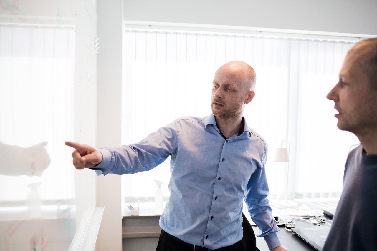Dette billede illustrere BIIR – Businessprofessor, Øget fokus på produktudvikling skaber værdi