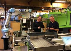 Dette billede illustrere BILA – UR-robotarme fordoblede produktionen