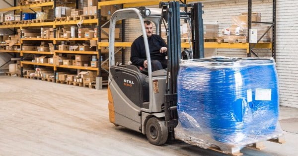 Dette billede illustrere Grakom skubber på for enklere arbejdsmiljøregler