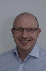 Dette billede illustrere Mobile Industrial Robots håndplukker erfaren COO