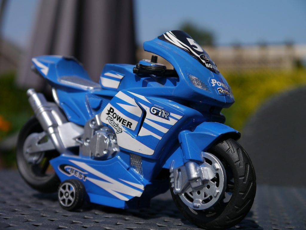 Dette billede illustrere Når ens barn elsker fart og teknik