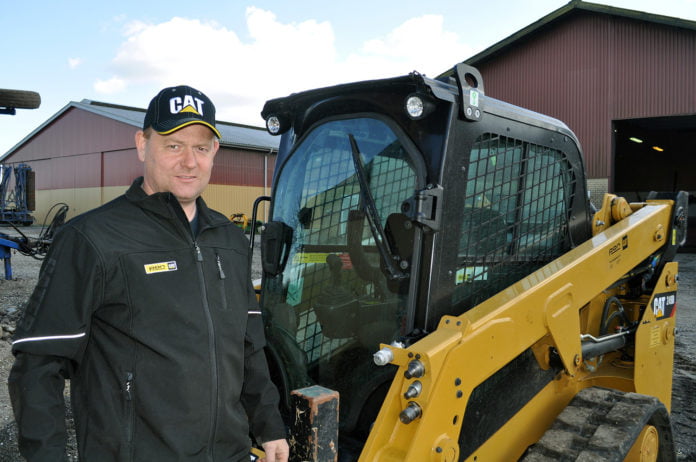 Dette billede illustrere PON – Cat 249D minilæsser sidder aldrig fast