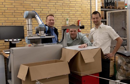 Dette billede illustrere Robot Nordic og Eltraco Automation slår sig sammen