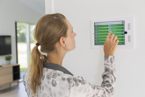 Dette billede illustrere Schneider Electric opgraderer LK IHC med ny, kraftfuld controller