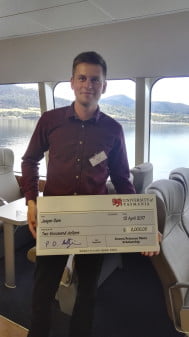 Dette billede illustrere MARTEC maskinmesterstuderende modtager prestigefyldt legat på Tasmanien