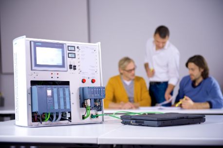 Dette billede illustrere Kurser i digitaliseringsværktøjer med Siemens