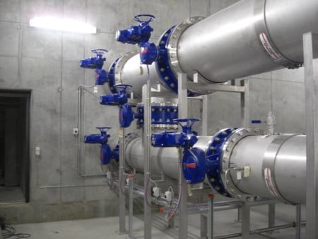 Dette billede illustrere Armatec ønsker tillykke med den flotte renovering af Tinghøj ny betonbeholder 12