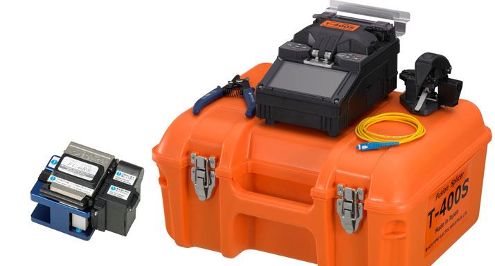 Dette billede illustrere HF – Fusionssplidser T-400S – Active Cladding Alignment, der er til at betale!