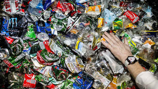 Dette billede illustrere Ny dansk teknologi til genanvendelse af plast kan reducere CO2-udledning og olieforbrug