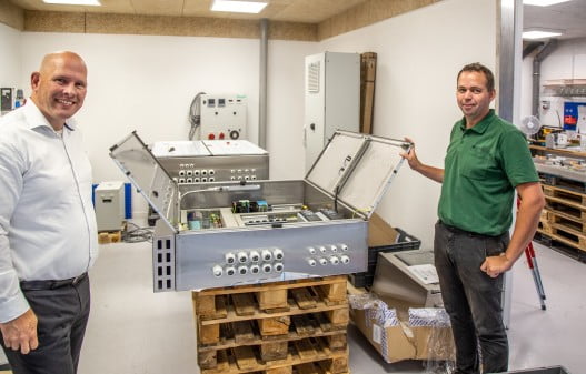 Dette billede illustrere Rittal – Forbedret konkurrenceevne og kortere leveringstid med digitaliseret produktion af styretavler