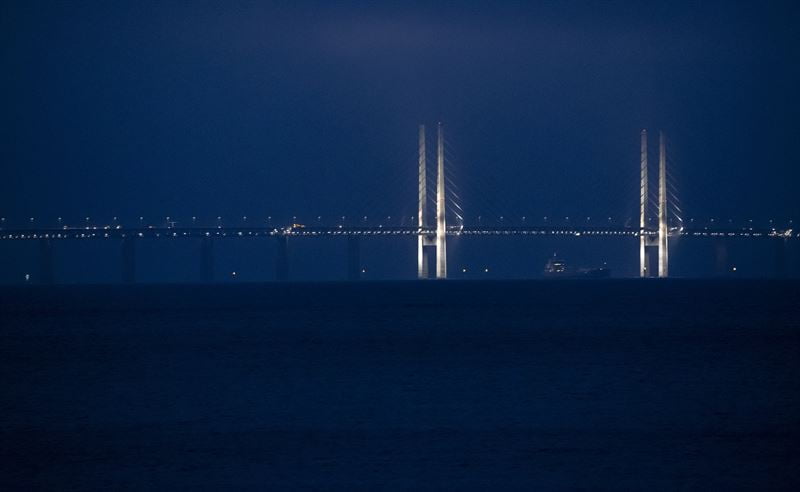 Dette billede illustrere Øresundsbron får ny pylonbelysning – slukkes midlertidigt ved skiftet