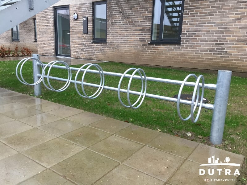 Dette billede illustrere DUTRA LEVERER CYKELSTATIVER TIL NY BOLIGBYGGERI