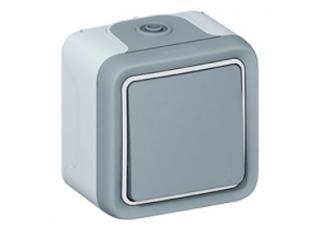 Dette billede illustrere Legrand – Plexo – en komplet serie i vandtæt installationsmateriel til udvendig montage