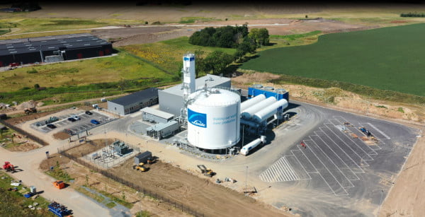 Dette billede illustrere Linde Gas – Nu starter Danmarks største luftgasfabrik produktionen i Vejle