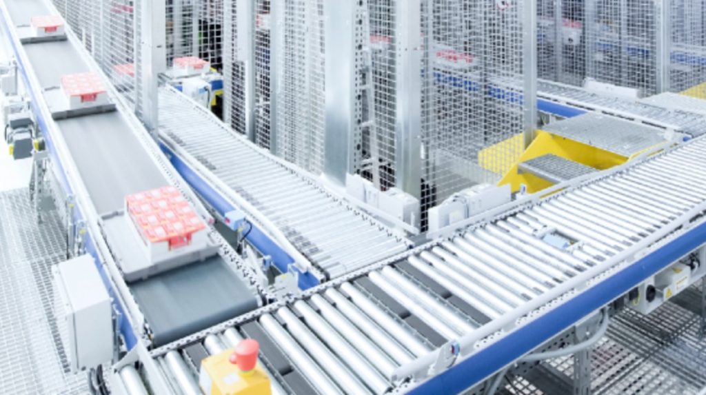 Dette billede illustrere SSI SCHÄFER – Er tiden inde til at modernisere dit lager?