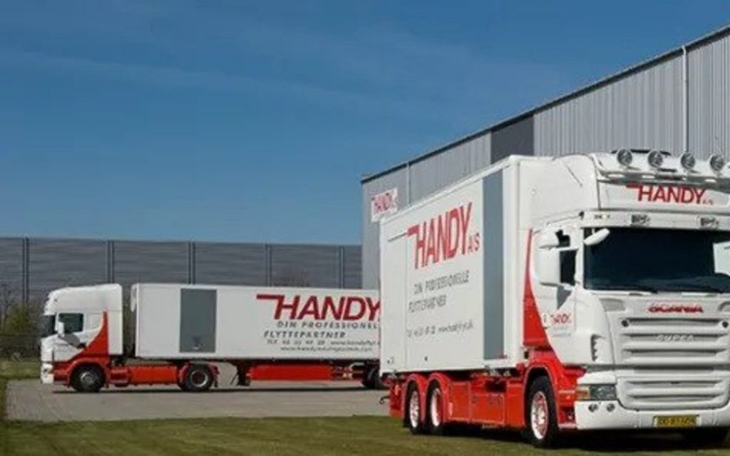 Dette billede illustrere Få transporteret dine maskiner hos Handy Maskinflytning