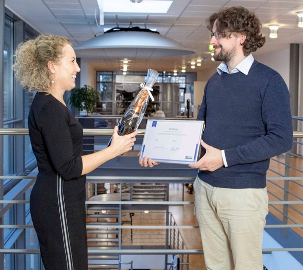 Dette billede illustrere FORCE Technology – EMRI skriver sig ind i eliten af producenter af maritimt elektronik