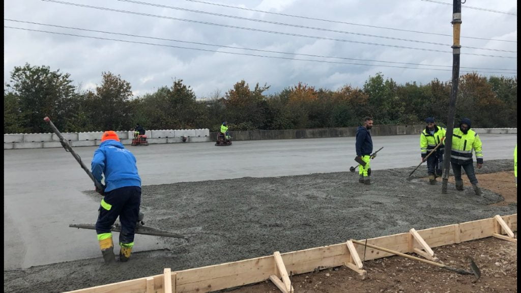 Dette billede illustrere FutureCem – Første betonstøbning med CO2-reduceret cement var hos Norrecco i Kolding