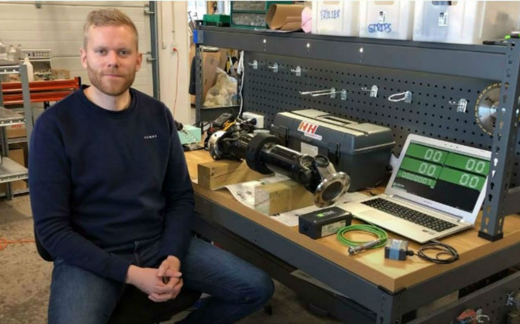 Dette billede illustrere HH Instruments – Trådløs momentmåling på marinedieselmotor