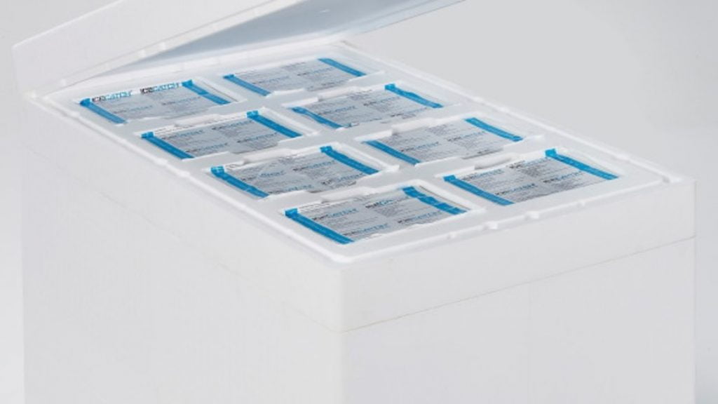 Dette billede illustrere BASF og partnere skal for første gang producere medicinalkasser af genanvendt plast til Covid-19-vaccine