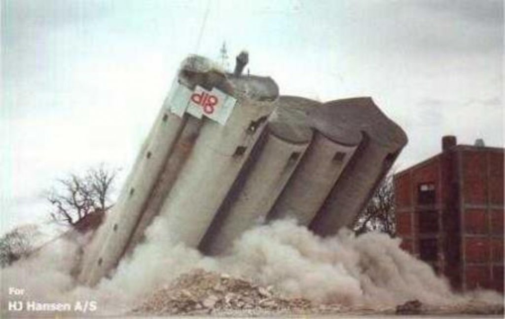 Dette billede illustrere Jysk Sprængningstjeneste  – Sprængning af alle konstruktioner