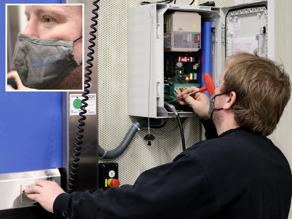Dette billede illustrere Door System – Servicemontørerne er vigtige for driftssikkerheden