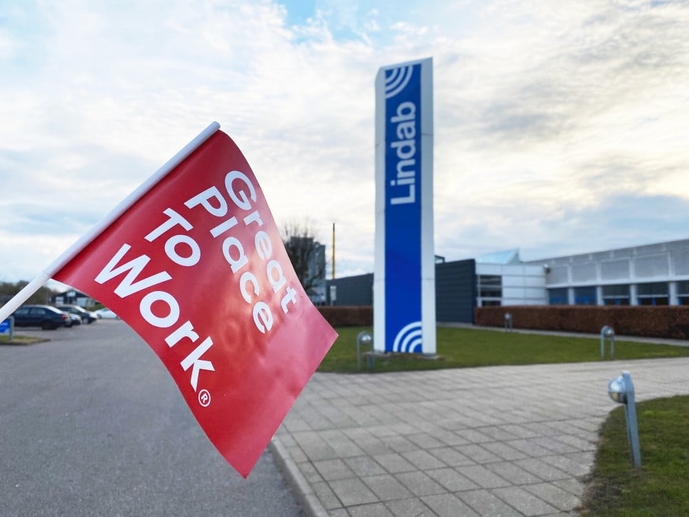 Dette billede illustrere Lindab kåret til landets bedste arbejdsplads efter et usædvanligt år