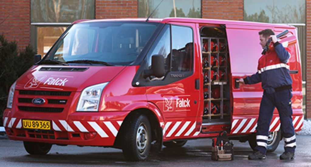 Dette billede illustrere Hvordan sikrer Falck, at importerede håndildslukkere lever op til gældende lovkrav?