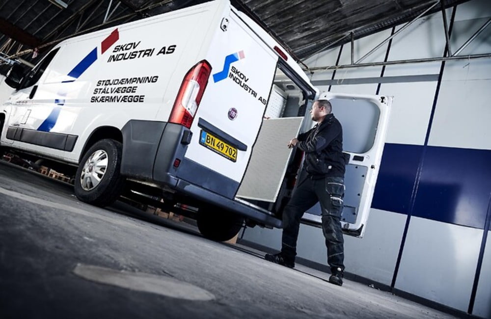 Dette billede illustrere Skov Industri – Hvad er lydskærme/skærmvægge?