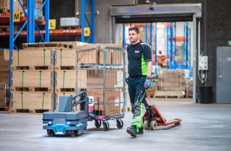 Automatiseret intern transport – MiR lancerer ny trækkrog til vogne