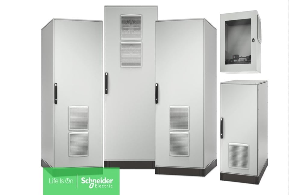 Dette billede illustrere Schneider Electric annoncerer, at IP-klassificerede EcoStruxure™-mikrodatacentre er kommet til Europa