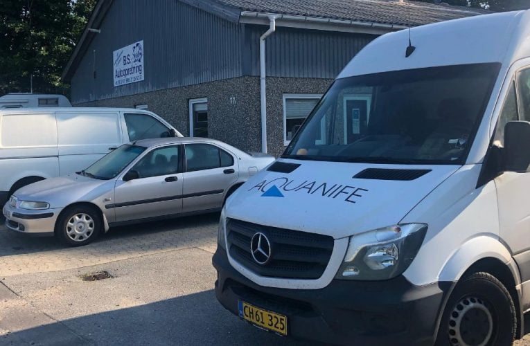 Stor begejstring hos BS autoopret da de fik deres nye AquaNife vandpoleringskabine
