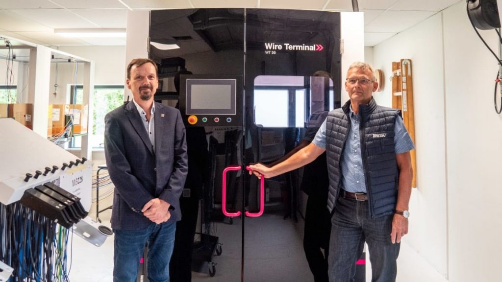 Dette billede illustrere Automatisk ledningsmaskine fra Rittal A/S skaber nyt forretningsområde for Tricon A/S