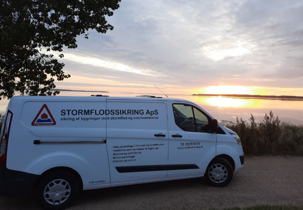 Dette billede illustrere STORMFLODSSIKRING – Vi er tidligt ude for at sikre dig!