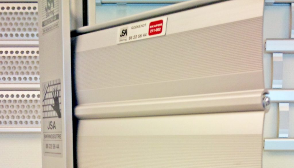 Dette billede illustrere JSA Sikring – Tænk bæredygtighed ind i dine sikringsløsninger