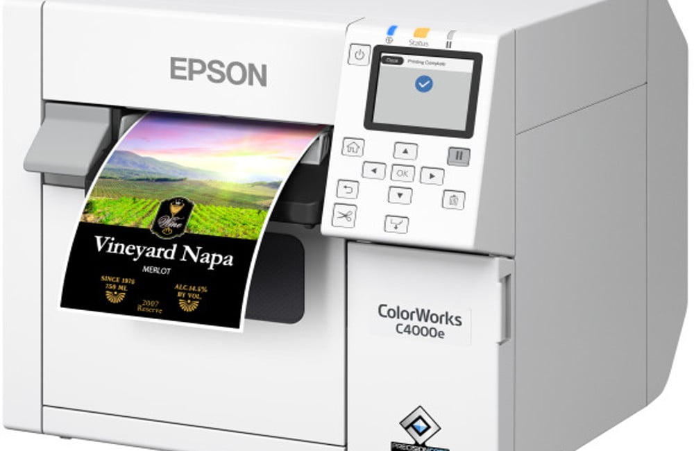 Dette billede illustrere Epson lancerer kompakt mærkatprinter til SMV’er