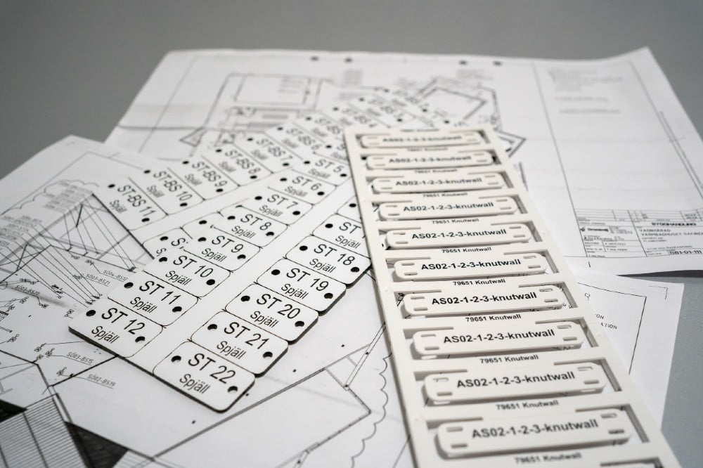 Dette billede illustrere Kabel- & ledningsmærkning på kort fra Knutwall