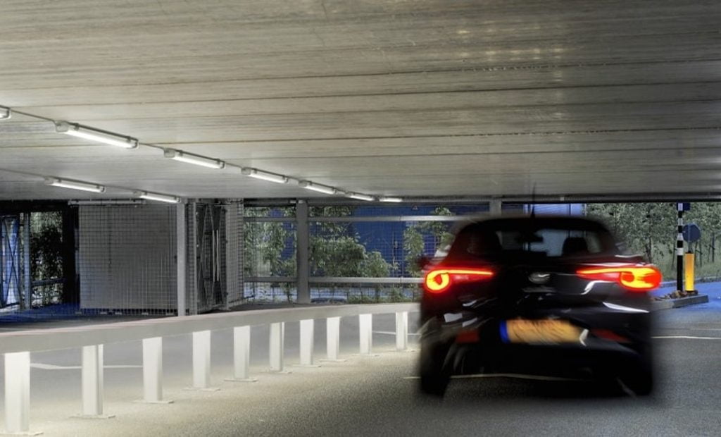 Dette billede illustrere Nyt robust LED-armatur til industri og parkering