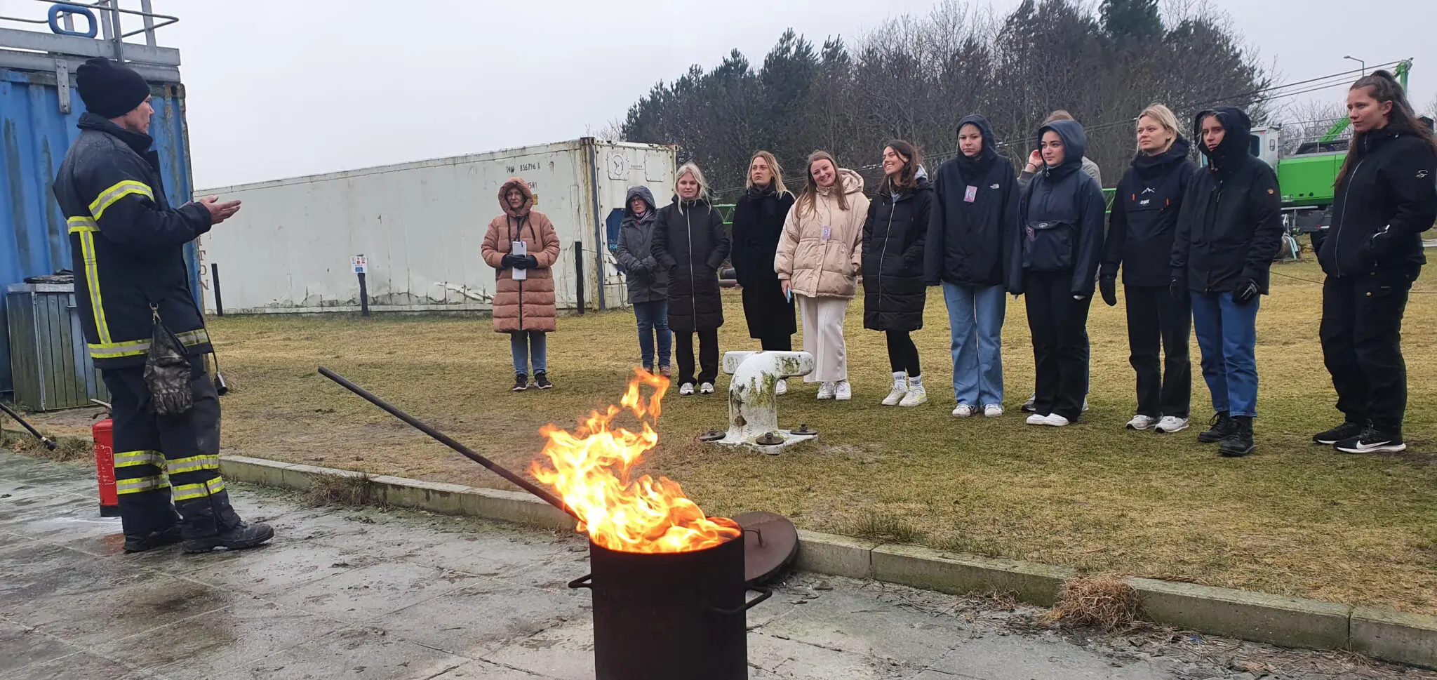 Dette billede illustrere Girl Power på MARTEC: 60 piger fik inspiration til en maritim karriere