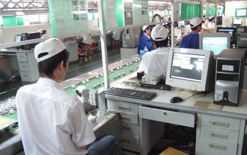 Dette billede illustrere ListenInc. lancerer deres nye Enhanced Perceptual Rub & Buzz til produktionstest AFHOLDT