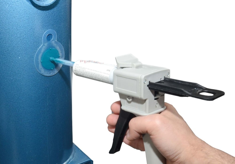 Dette billede illustrere Strenometer – ElcoPatch™ – effektivit reparationskit til porehuller m.m.  