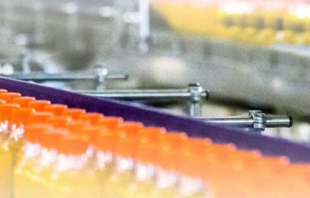 Dette billede illustrere Inline flow- og koncentrationsmåling til drikkevareproduktion