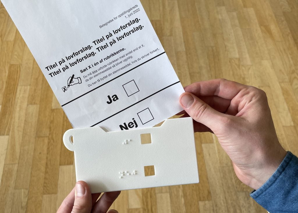 Dette billede illustrere Teknologisk Institut – 3D-printede overlægsplader hjælper synshandicappede til det rigtige kryds