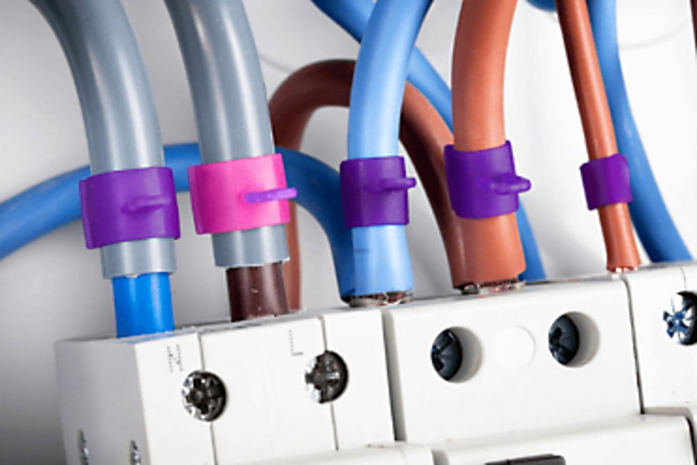 Dette billede illustrere At overvåge dine kabler har aldrig været nemmere!