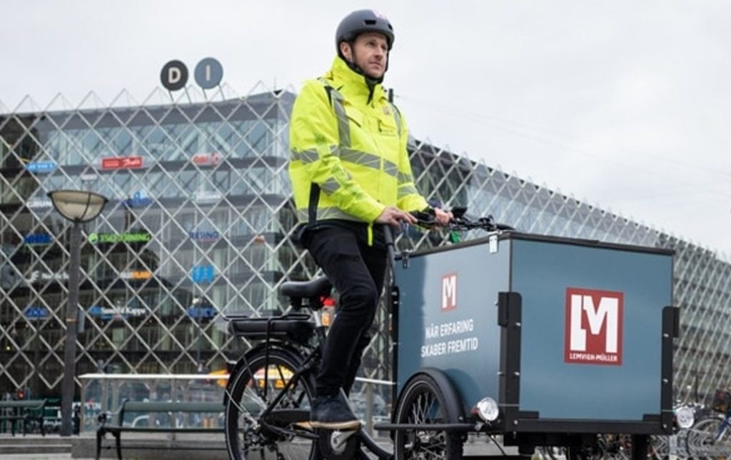 Dette billede illustrere Lemvigh-Müller – Stålgrossist skifter til jernhest i København