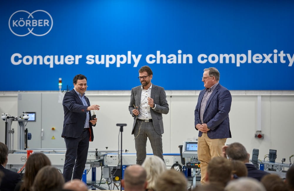 Dette billede illustrere Körber modtager P&G Supplier Excellence pris