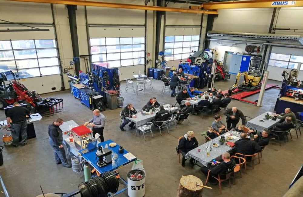 Dette billede illustrere Wacker Neuson klar til at blive en del af juleåbent hus den 28. december