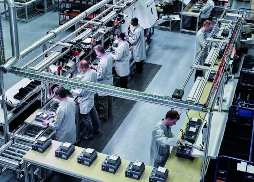 Dette billede illustrere 35 års produktion af frekvensomformere i Aurich NORD Electronic DRIVESYSTEMS GmbH