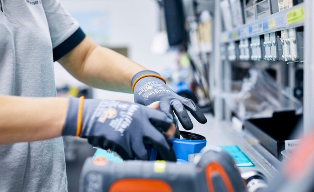 Endress+Hauser er en af verdens førende leverandører af måleinstrumenter, services og løsninger til industriel procesteknik. Det er vores mission at hjælpe vores kunder med at optimere deres processer med fokus på lønsomhed, sikkerhed og miljøhensyn.